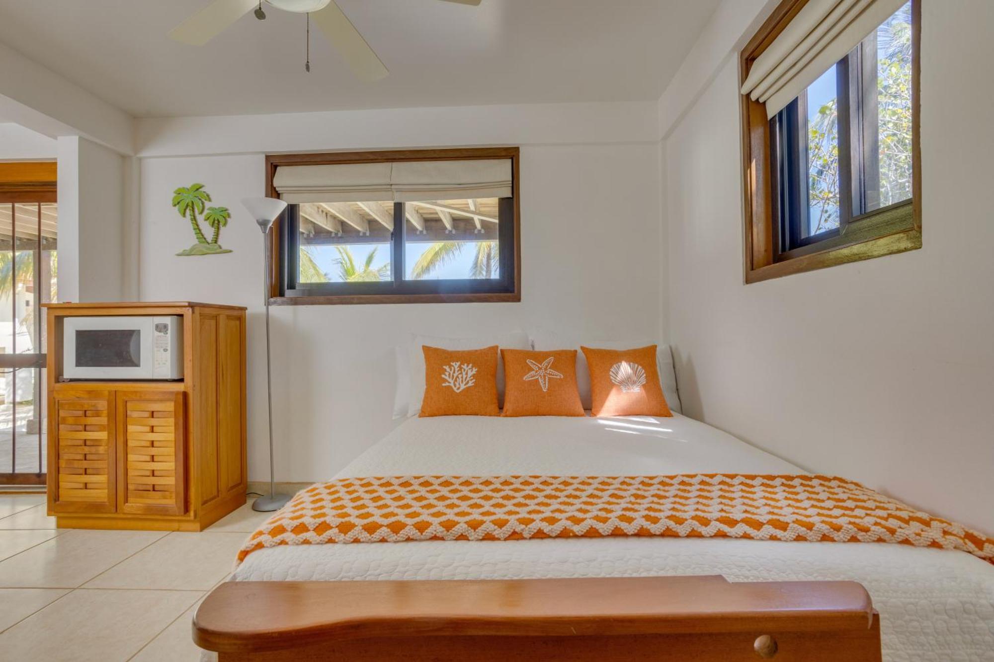 Bella Sway Belize Villa Maya Beach Exterior photo