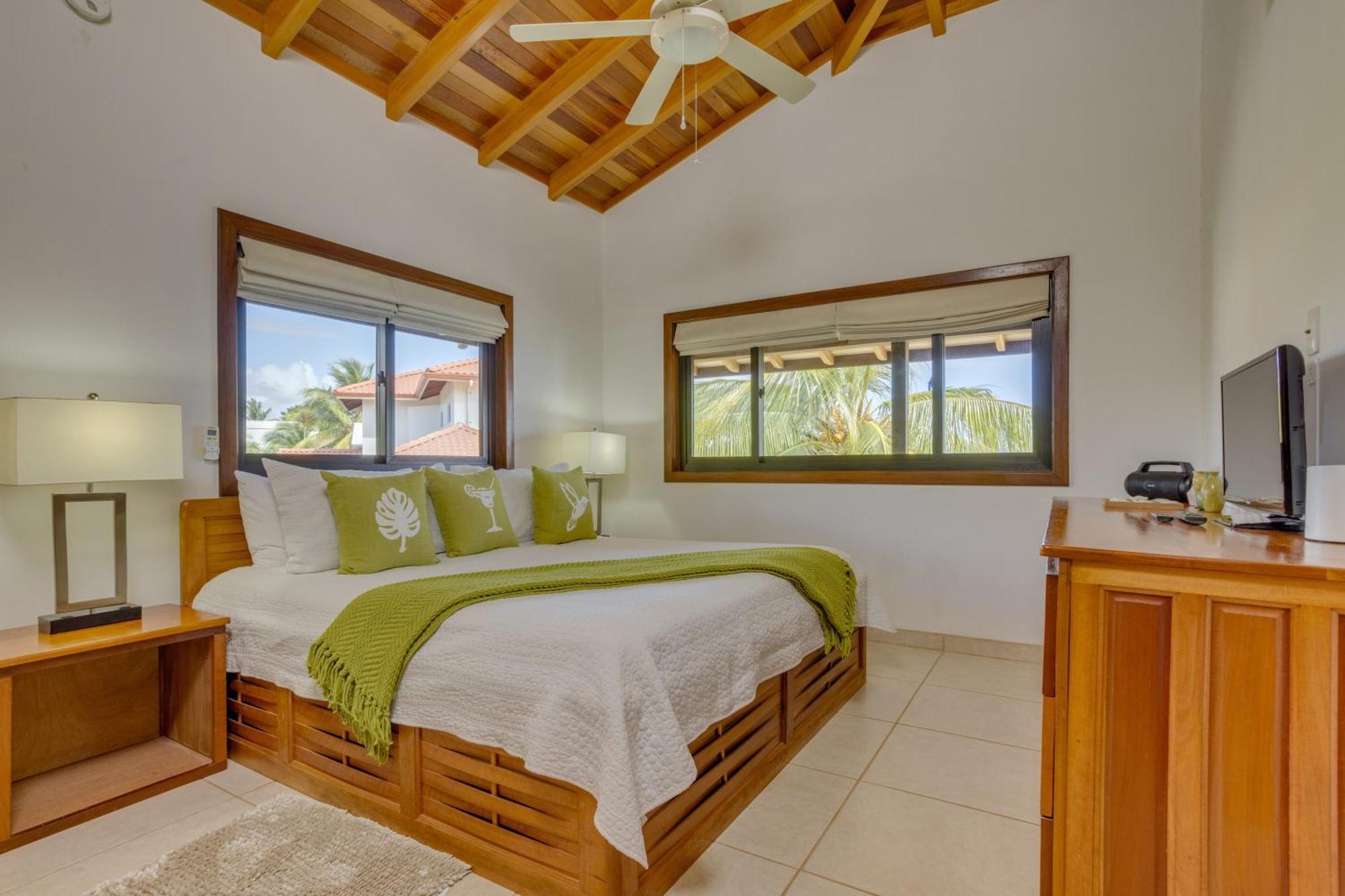 Bella Sway Belize Villa Maya Beach Exterior photo